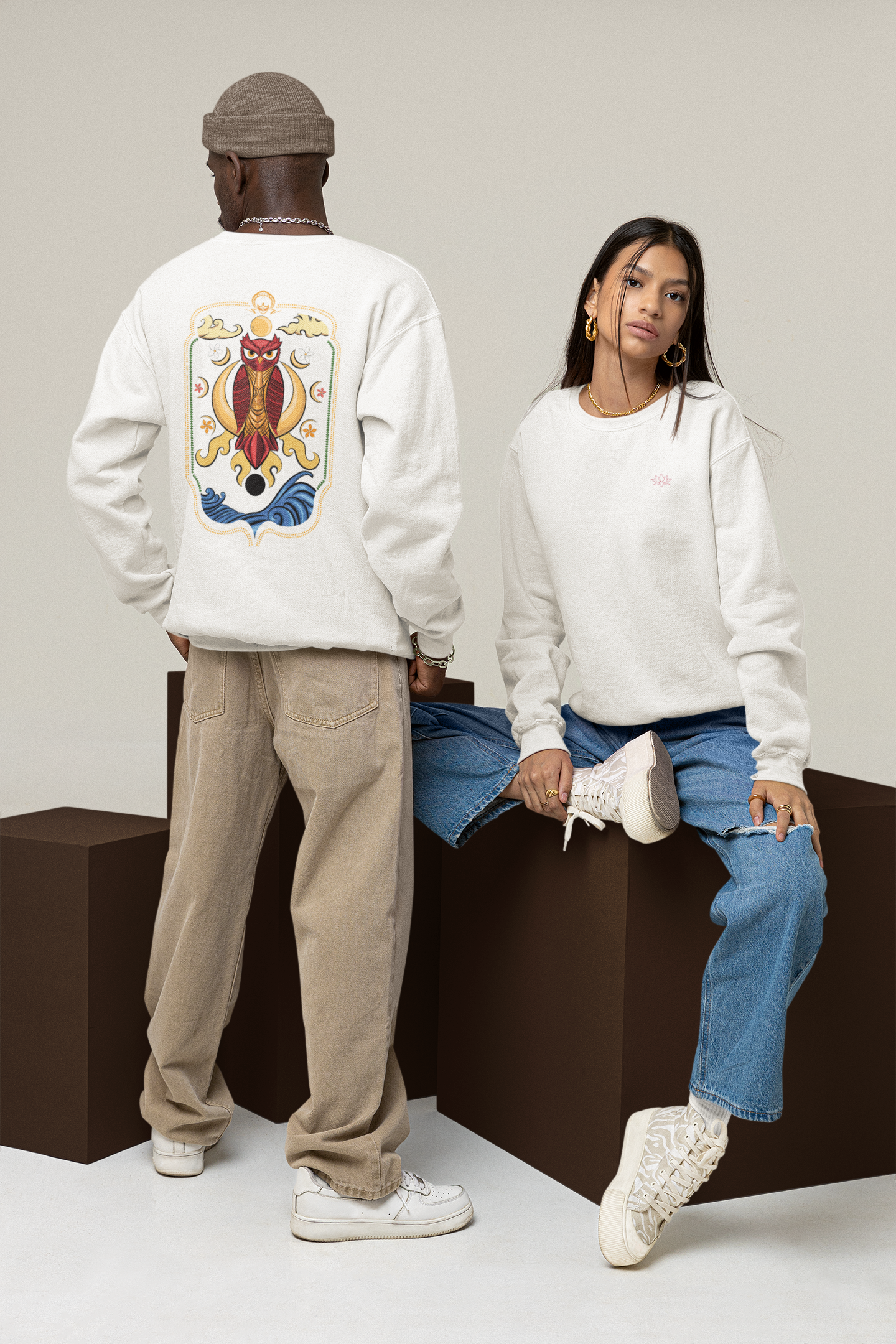Oversized Sweatshirt: Mystic Owl
