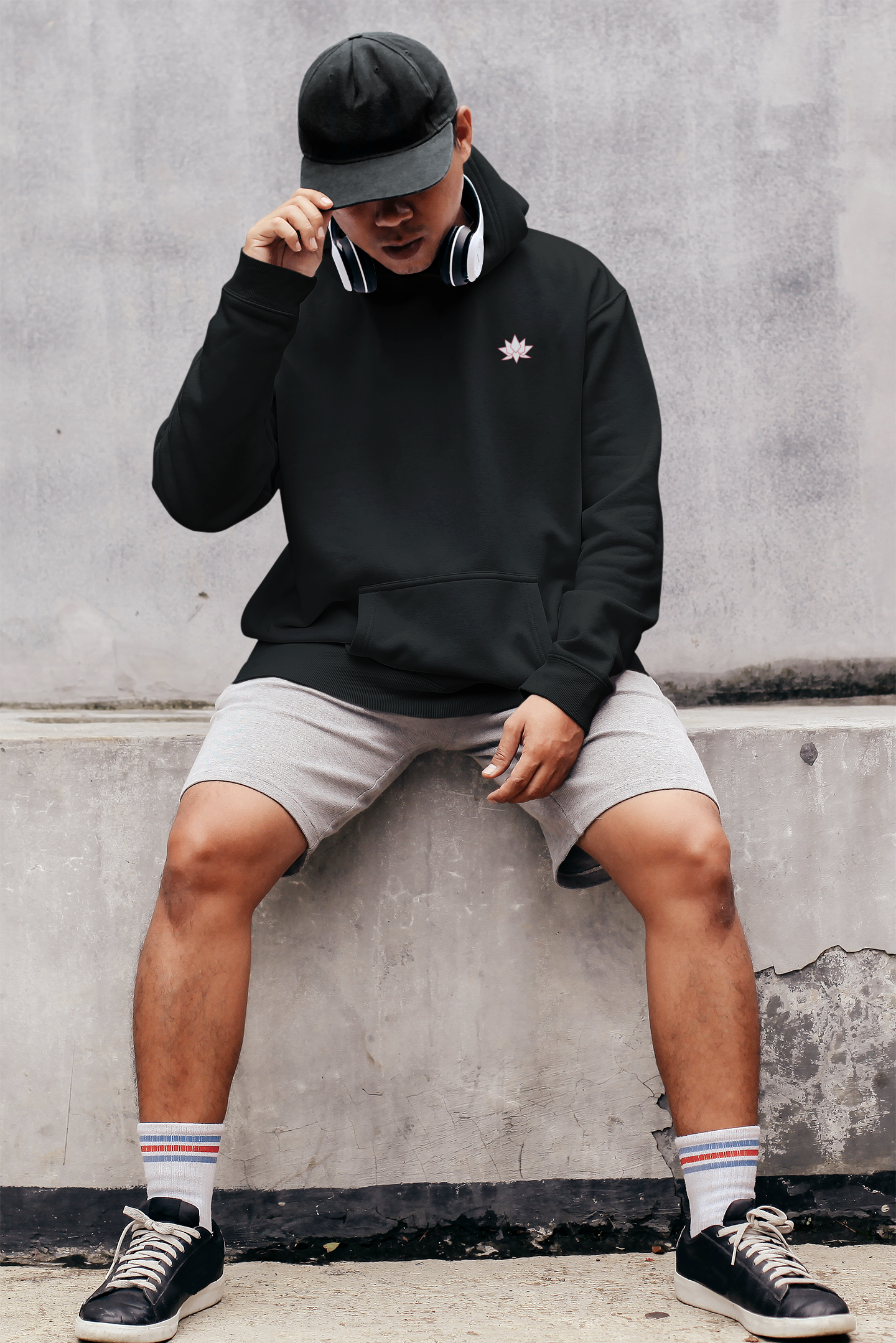 Oversized Hoodie: Black