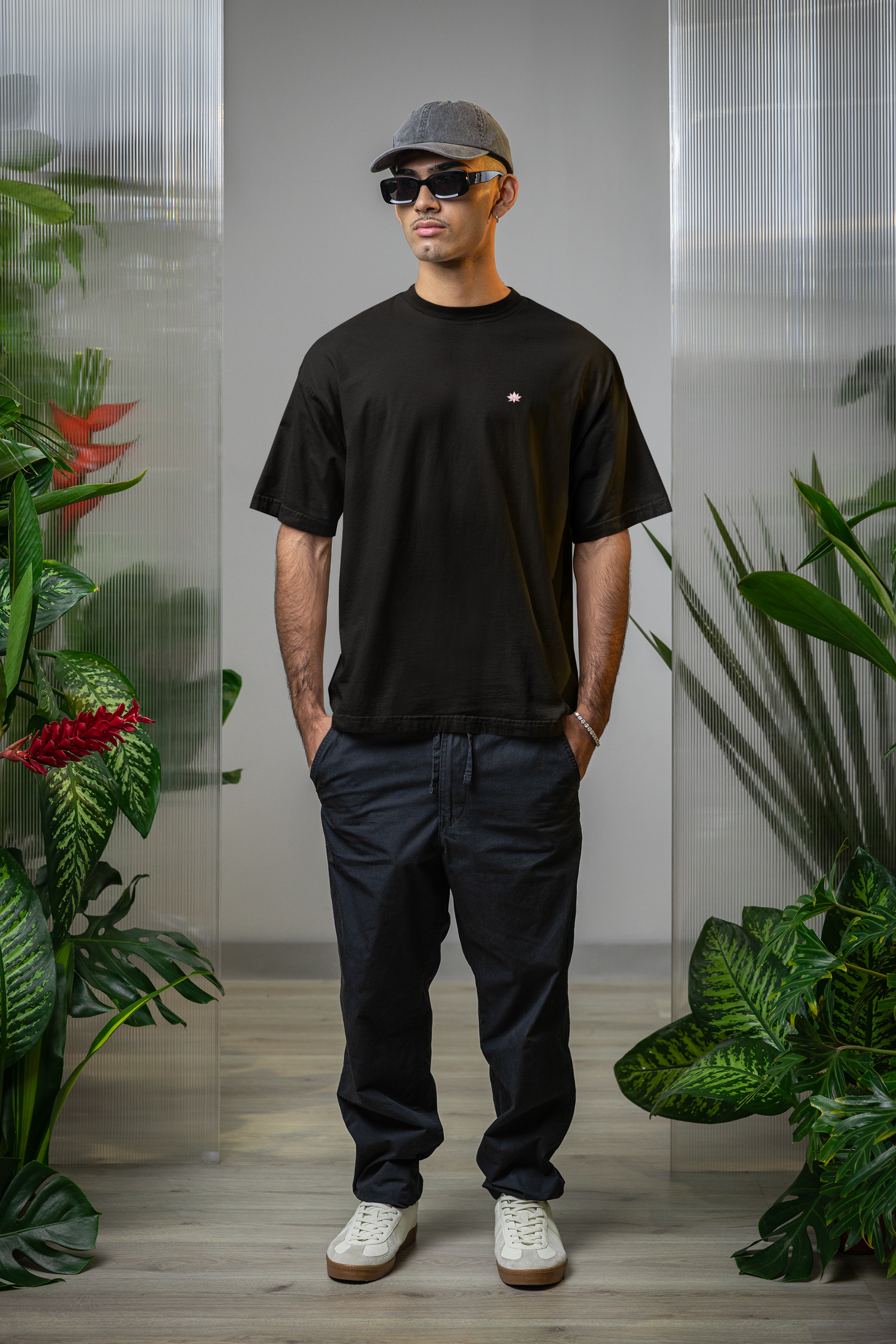 Classic Oversized T-Shirt: Black